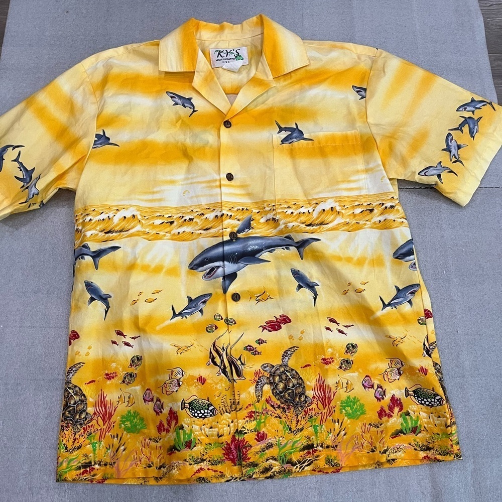 [S]KY’s Tropical Ocean Print Yellow Cotton Hawaiian Shirt Shark Sea Turtle USA